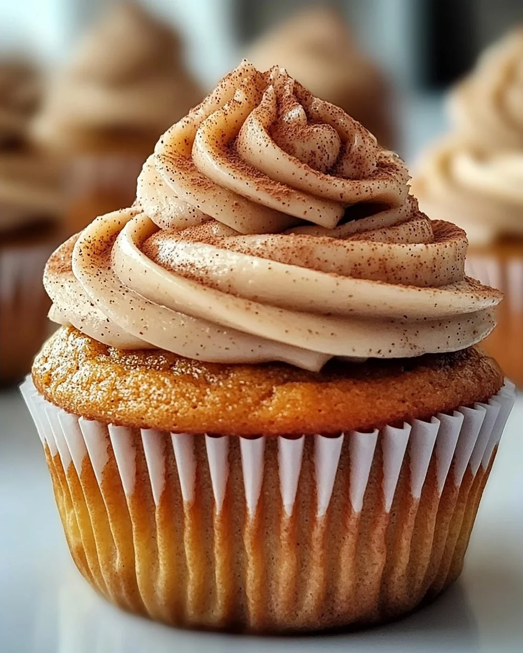 Kürbis Chai Cupcakes mit braunem Zucker Frosting