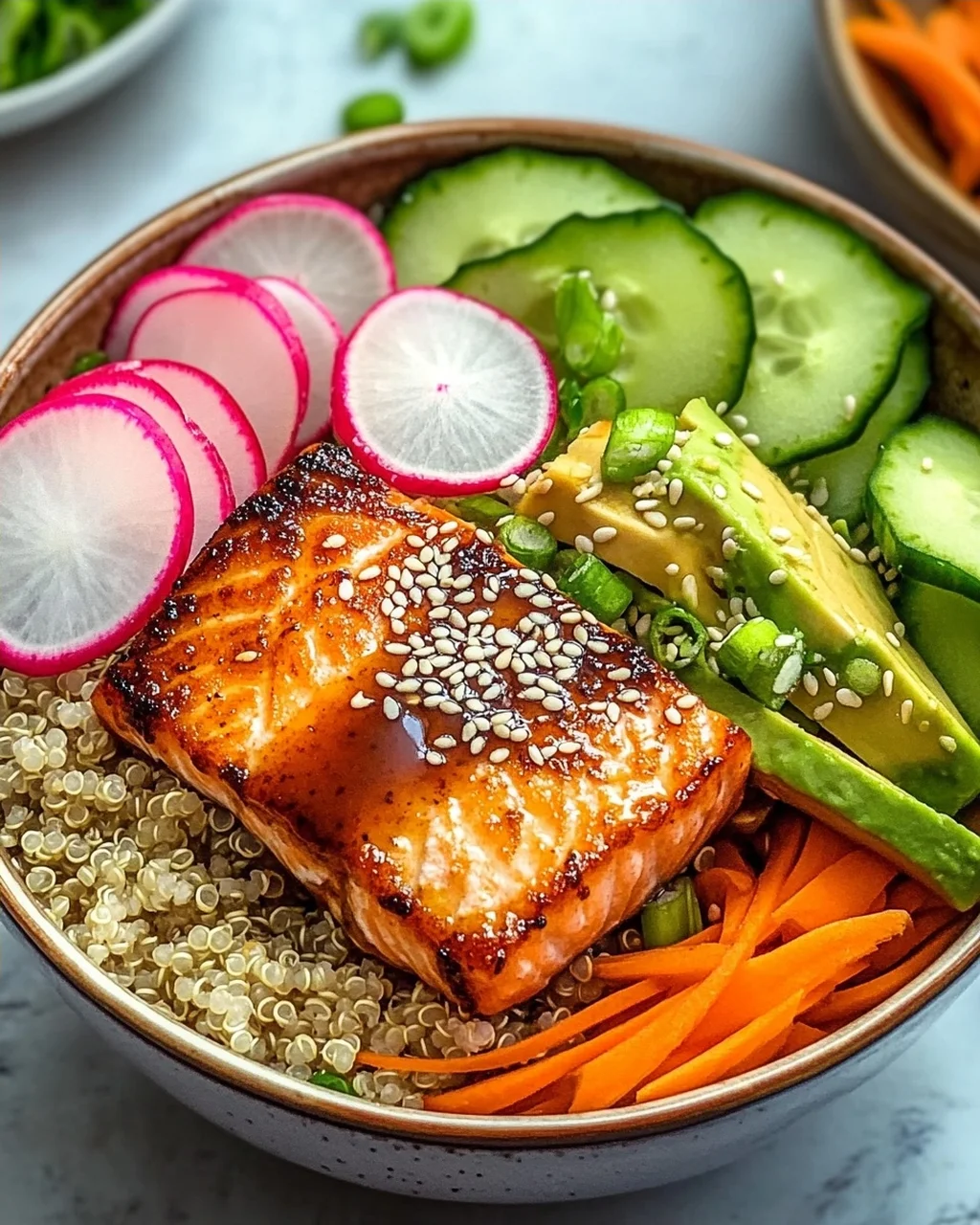 Miso Lachs Buddha Schalen für gesunde Genießer