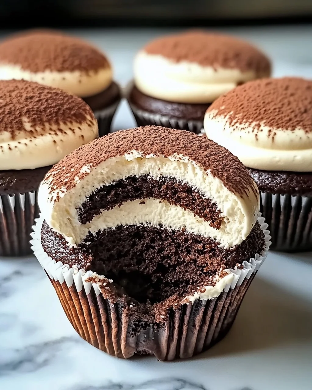 Schokoladen-Tiramisu-Cupcakes für jeden Anlass