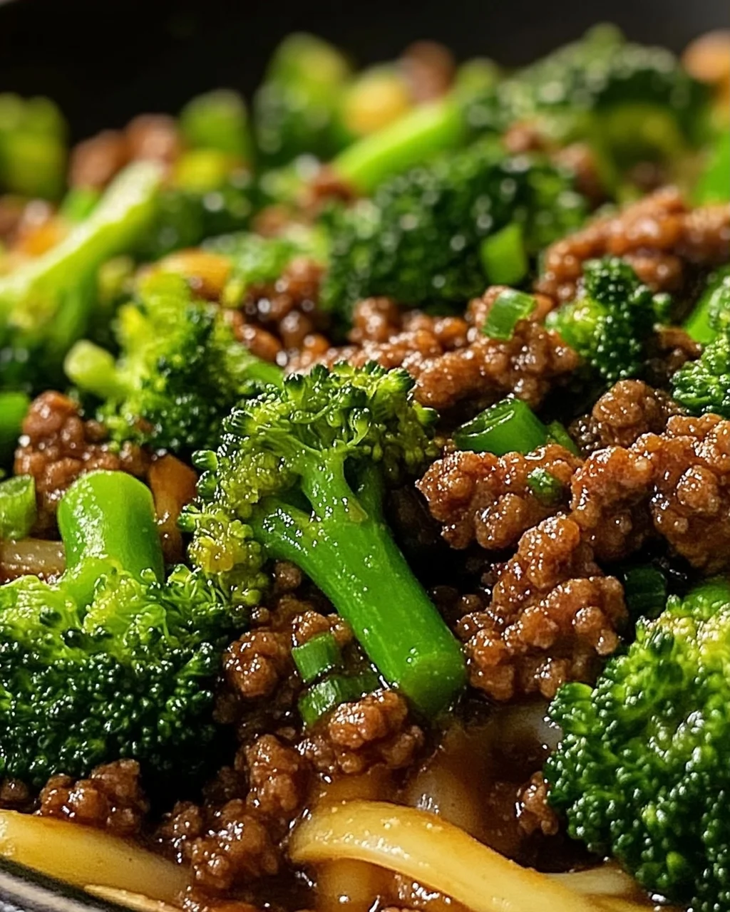 Teriyaki-Hackfleisch-Pfanne mit Brokkoli