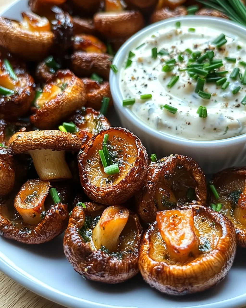 gebratene Champignons mit Knoblauchdip (Rezept wie vom Weihnachtsmarkt)
